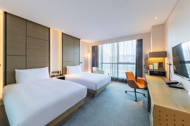 Innside Room River View