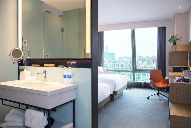 Innside Room River View