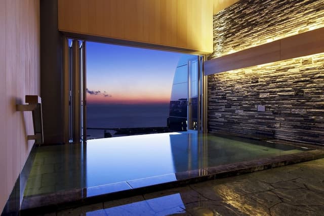 TERRACE SUITE
