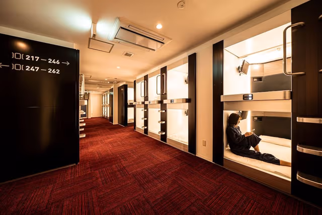 Capsule Room for Female Guests, Non-Smoking