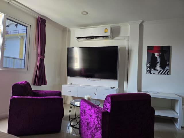 Deluxe Room with Window