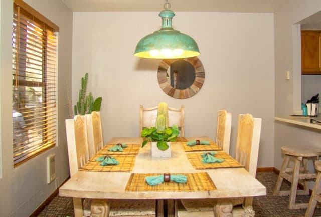 Signature House, 2 Bedrooms, Fireplace