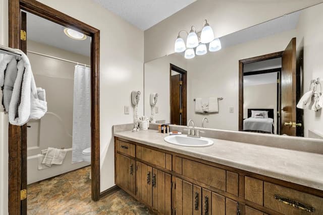 Cabin, 3 Bedrooms (Rec Center)