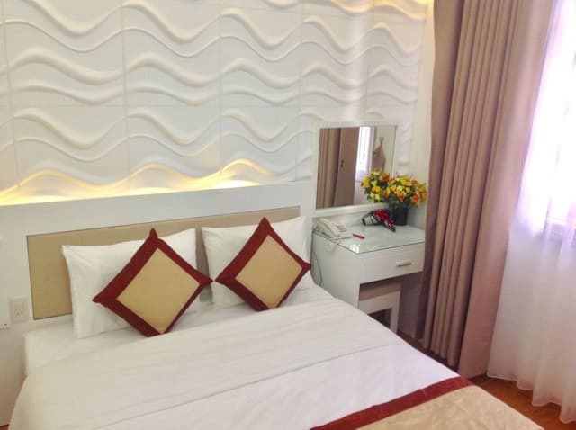 Double Room, 1 Queen Bed
