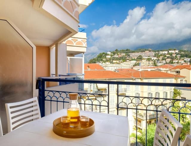 One-Bedroom Apartment with Balcony (4 People)