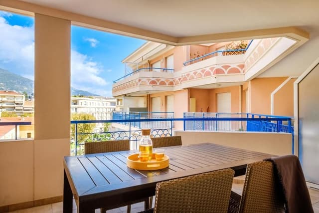 Studio with Sleeping Alcove and Balcony (4 People)