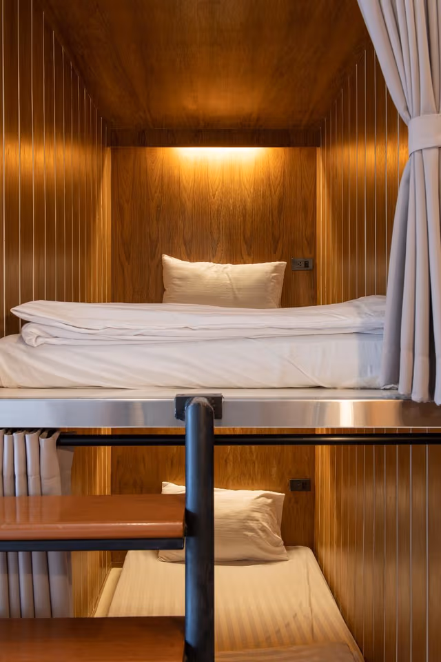 8 - Bed Mixed Dormitory