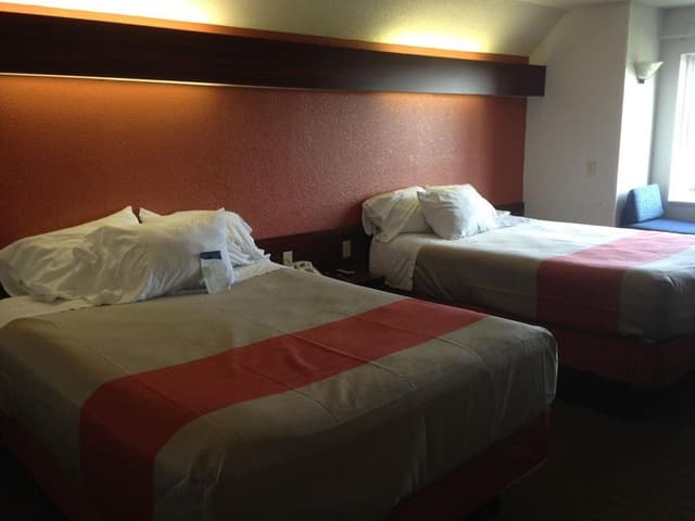 Standard Room, 2 Queen Beds, Smoking