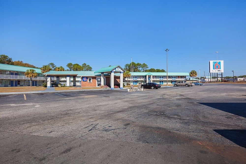 Motel 6 Tifton2
