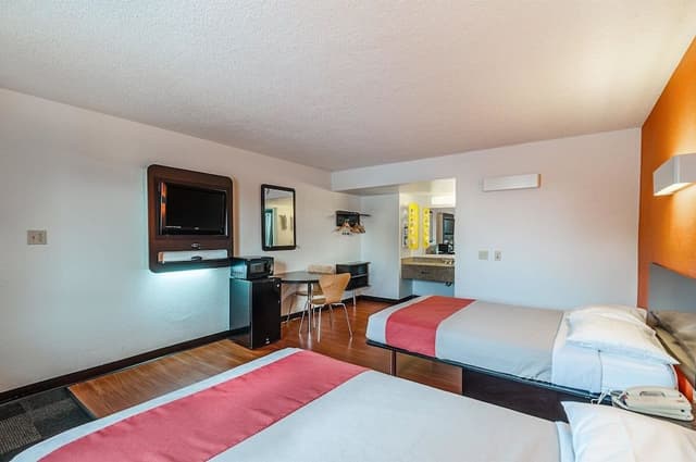 Standard Room, 2 Double Beds, Accessible, Non Smoking