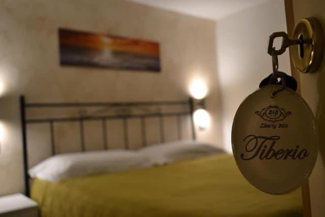 Economy Double Room, 1 Queen Bed