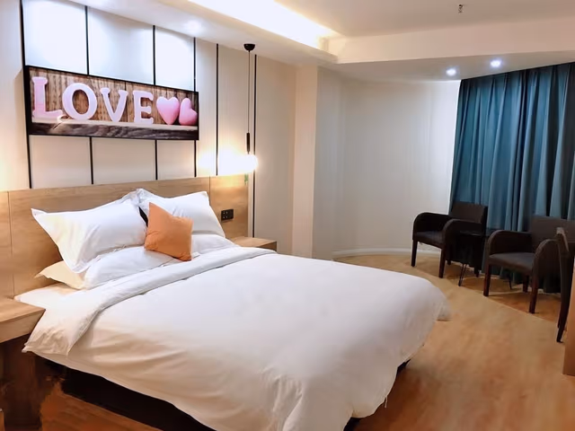 Super8 - Business 1 Bed Room
