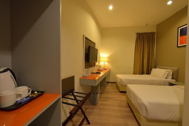 Superior Twin Room (No View)