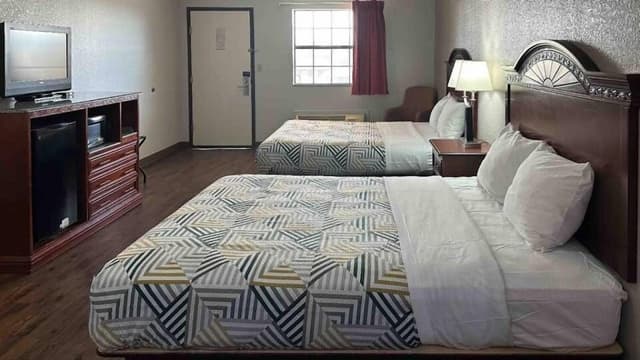 Deluxe Room, 2 Queen Beds, Smoking, Refrigerator & Microwave