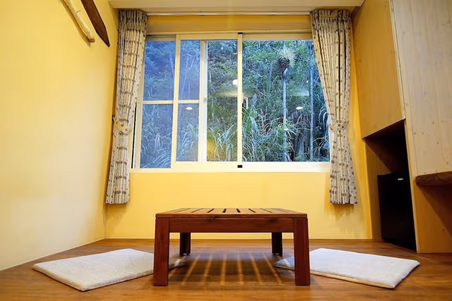 Basic Double Room, 1 Queen Bed, Ensuite