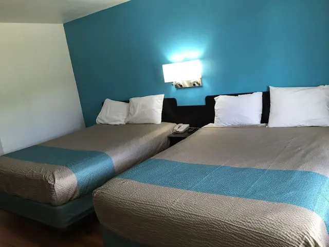 Deluxe Room, 2 Queen Beds, Non Smoking, Refrigerator & Microwave