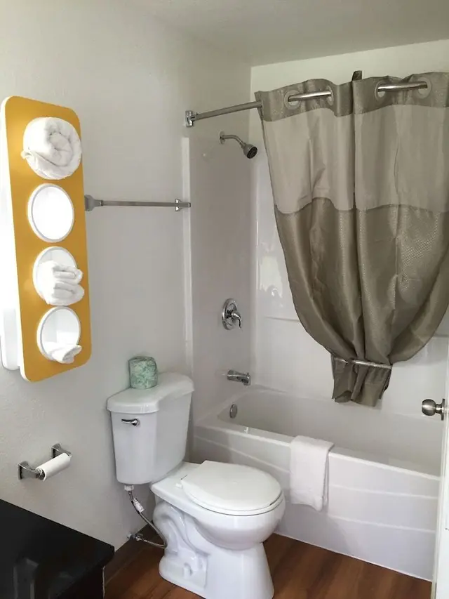Deluxe Room, 2 Queen Beds, Non Smoking, Refrigerator & Microwave