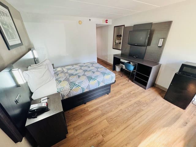 Standard Room, 1 Double Bed, Accessible, Non Smoking