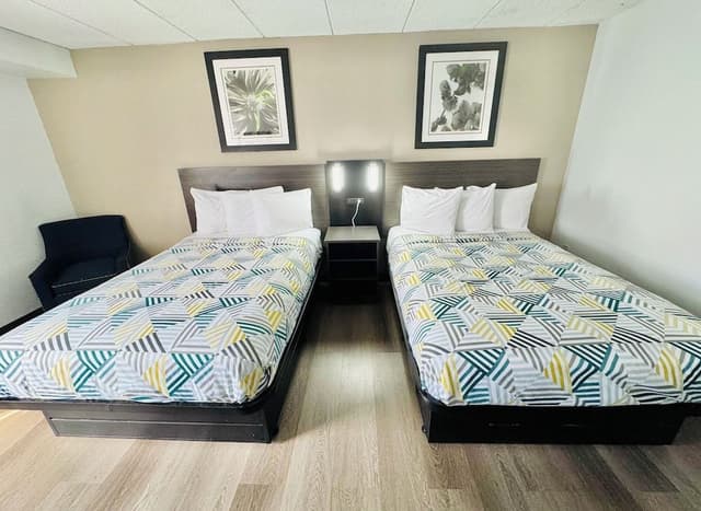 Standard Room, 2 Double Beds, Non Smoking