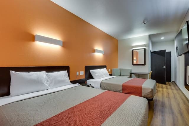 Standard Room, 2 Queen Beds, Non Smoking
