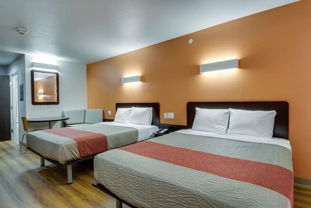 Standard Room, 2 Queen Beds, Non Smoking