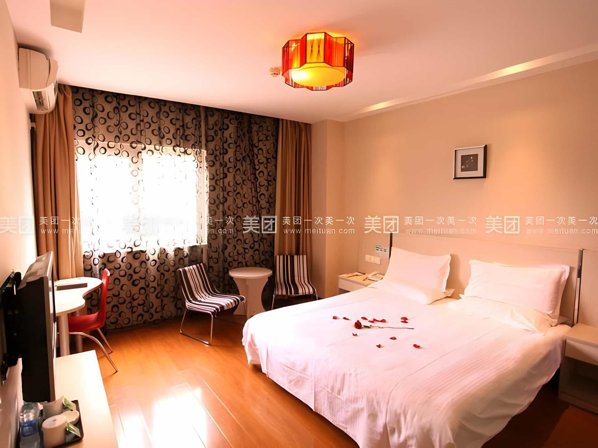 VX Hotel South Railway Station Guangming Road Metro Station VX Hotel South Railway Station Guangming Road Metro Station