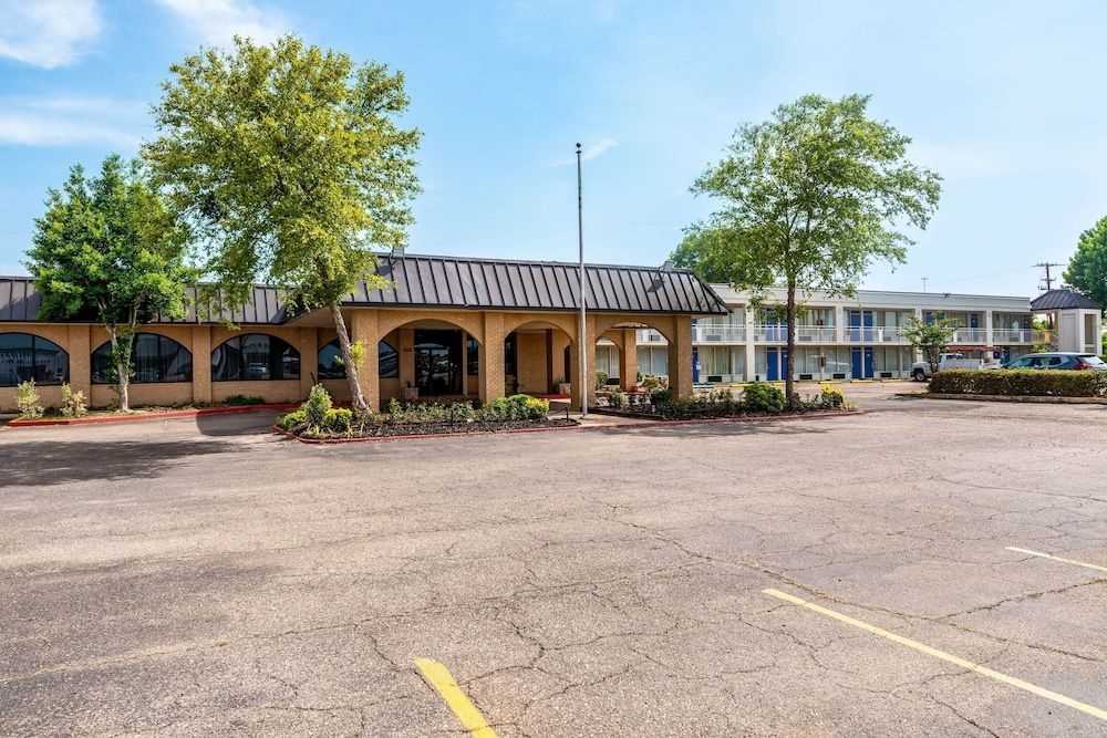Motel 6 Natchitoches LA1