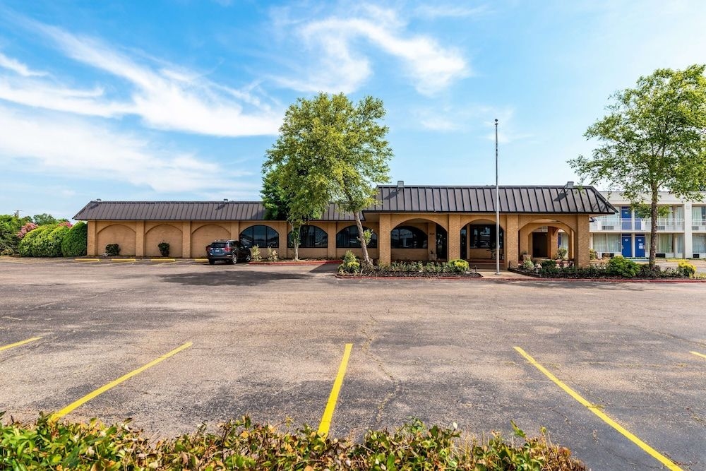 Motel 6 Natchitoches LA2