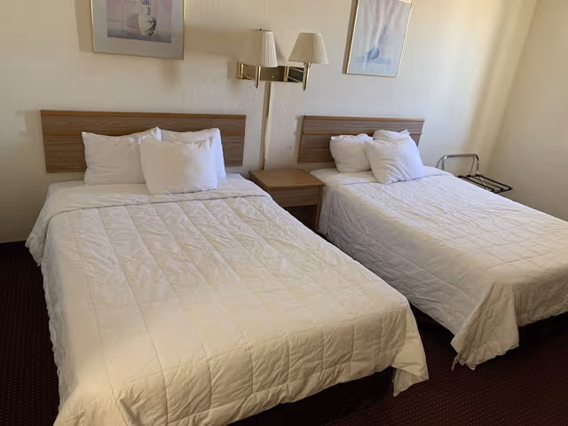 Deluxe Room, 1 Queen Bed