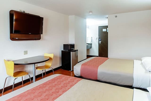 Deluxe Room, 2 Double Beds, Non Smoking, Kitchen