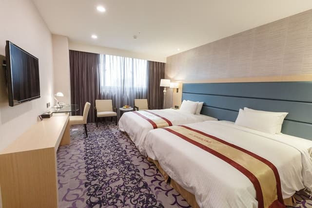 Luxury Family Suite