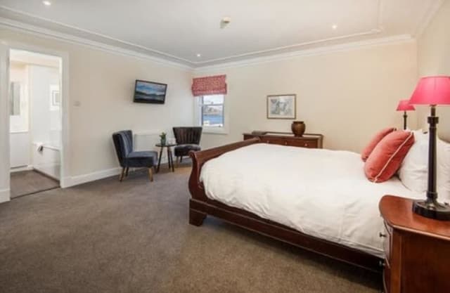 Executive Room, 1 King Bed, Non Smoking