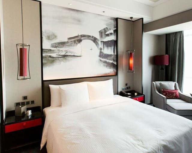 Deluxe King Room with River View