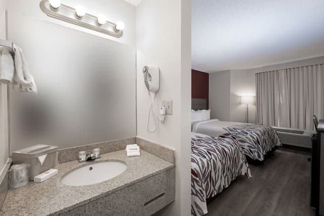 Deluxe Room, 2 Double Beds (Smoke Free)