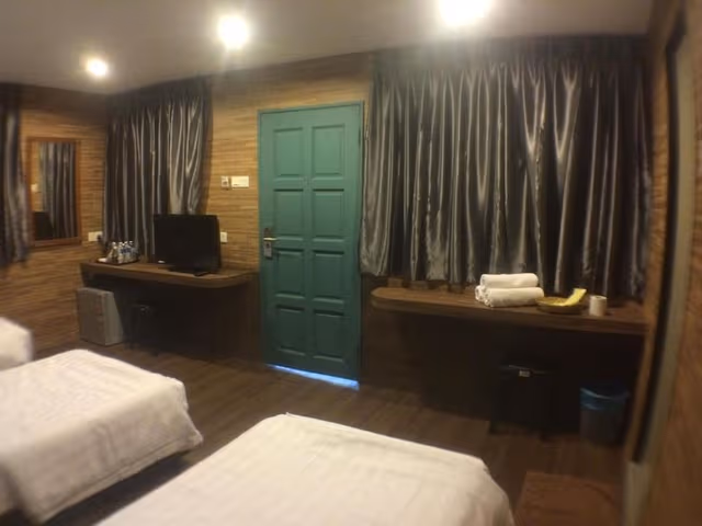 Triple Room