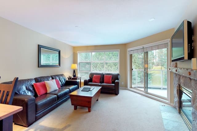 Condo, 2 Bedrooms