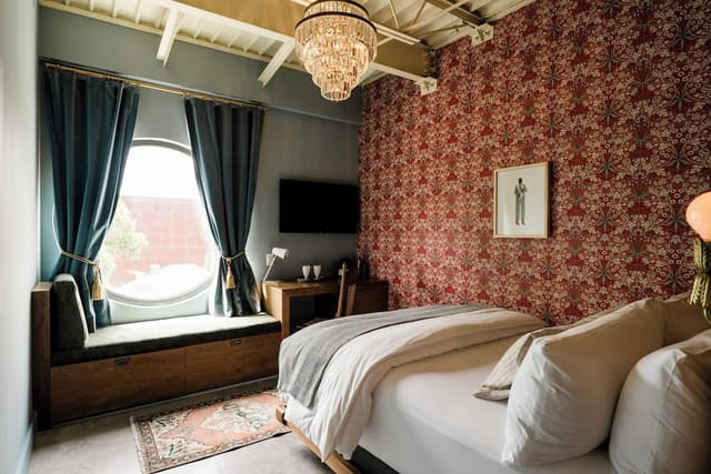Comfort Room, 1 Queen Bed, Non Smoking (Small)