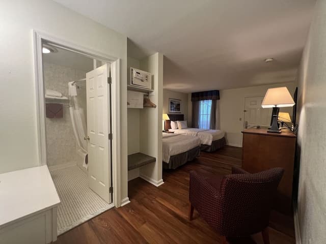Room, 2 Double Beds, Non Smoking, 1st Floor (No Pets)