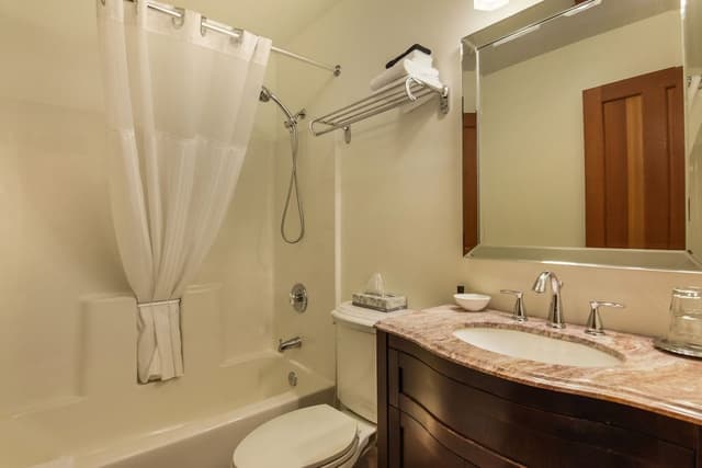 Room, 1 Queen Bed, Fireplace