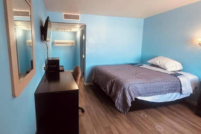 Room, 1 Queen Bed, Smoking