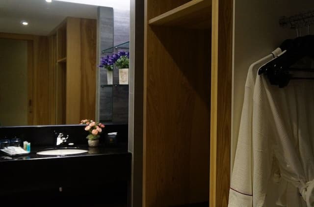 Greens Suites Room