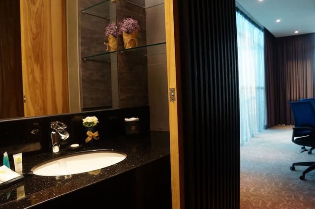 Greens Suites Room