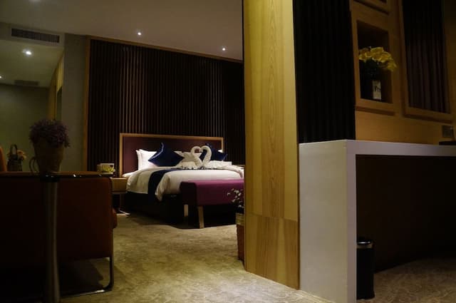 Greens Suites Room