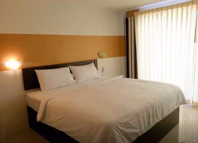 Standard Room (Bed Type subject to availability)