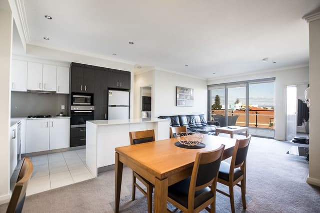 Deluxe Apartment, 2 Bedrooms, Balcony, City View