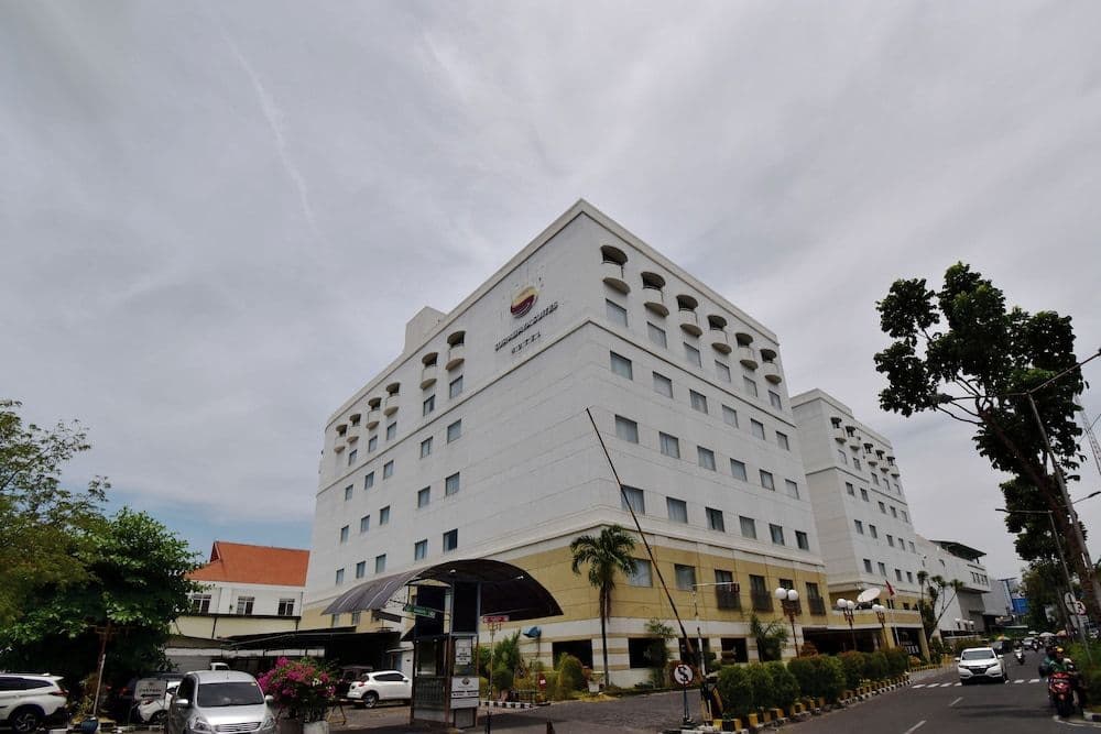 Surabaya Suites Surabaya Suites