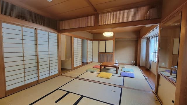 Japanese-style Family Room with Private Bathroom, Mountain View