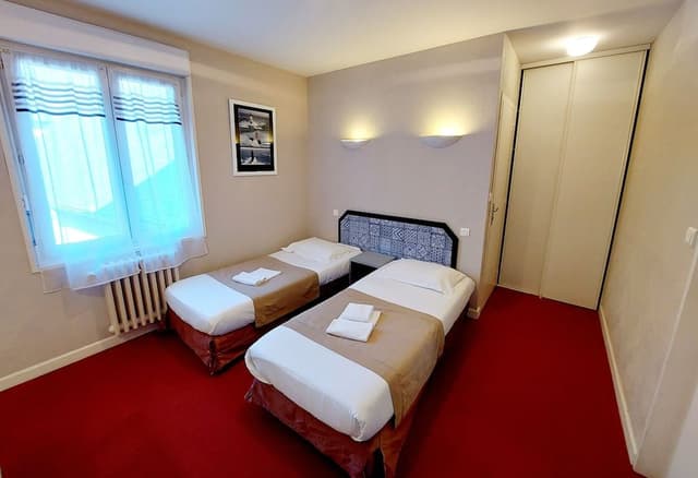 Standard Twin Room