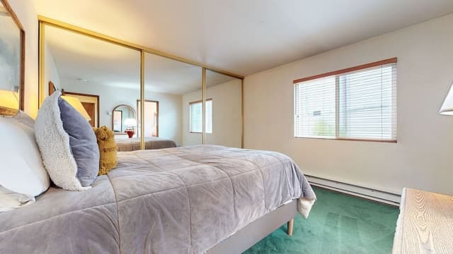 Condo, 3 Bedrooms
