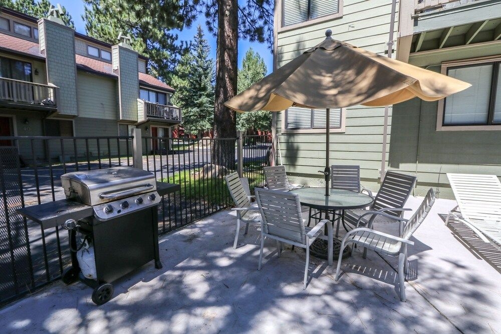 Mammoth Sierra Townhomes1